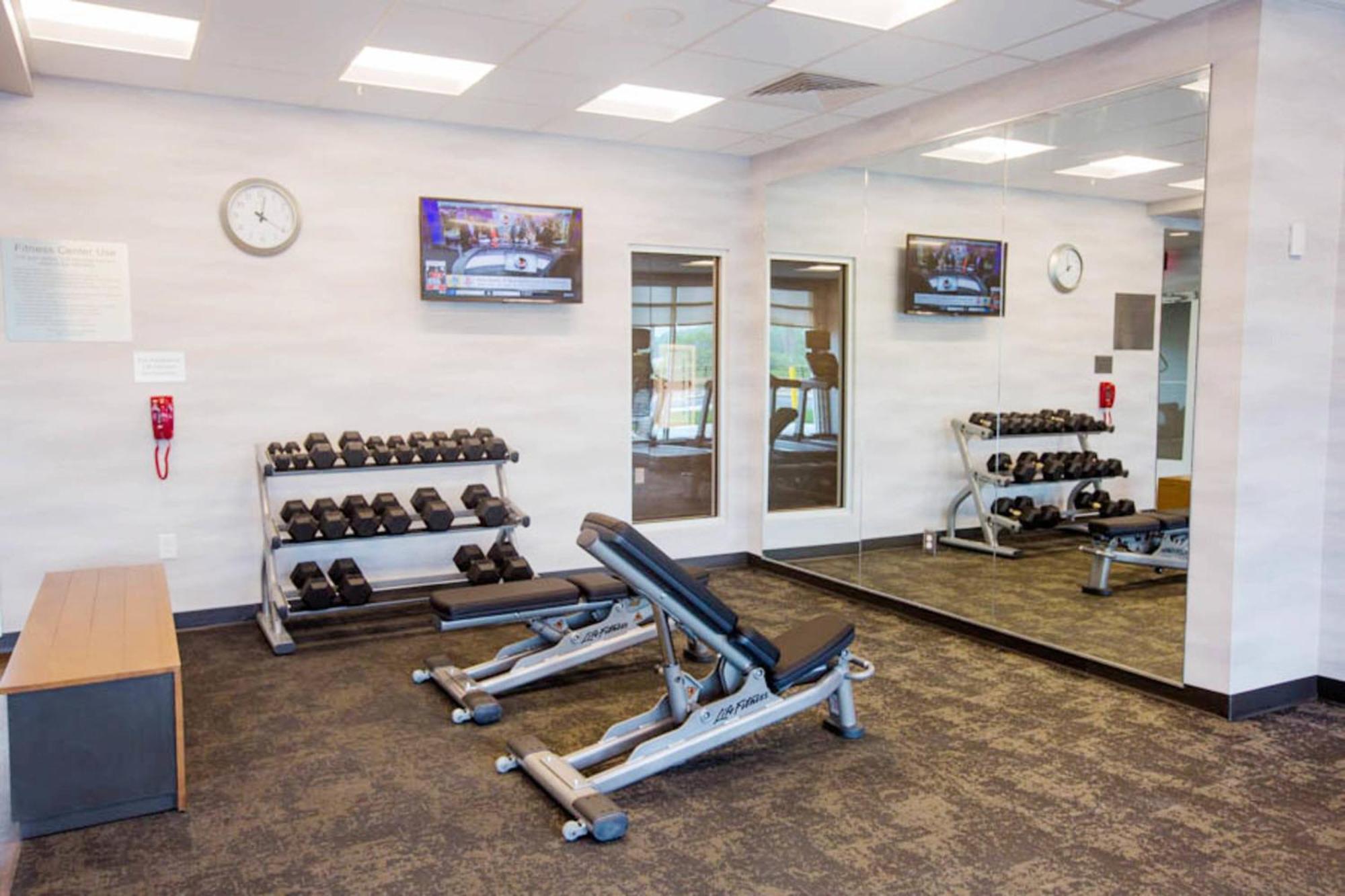 Fairfield Inn & Suites By Marriott Philadelphia Broomall/Newtown Square מראה חיצוני תמונה
