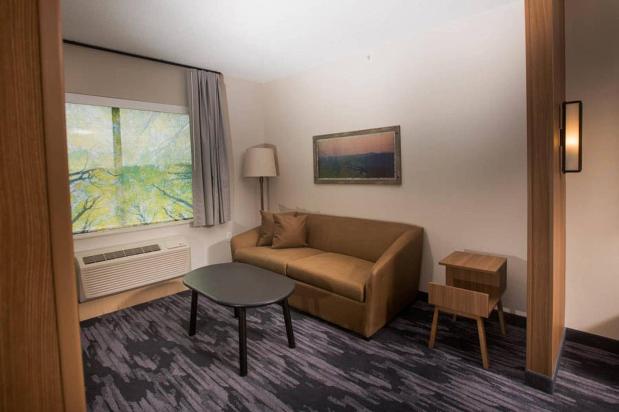 Fairfield Inn & Suites By Marriott Philadelphia Broomall/Newtown Square מראה חיצוני תמונה